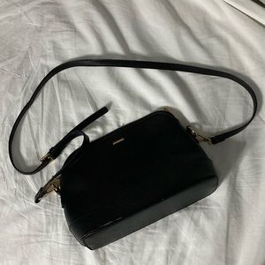 Black Cross-Body/Shoulder Purse